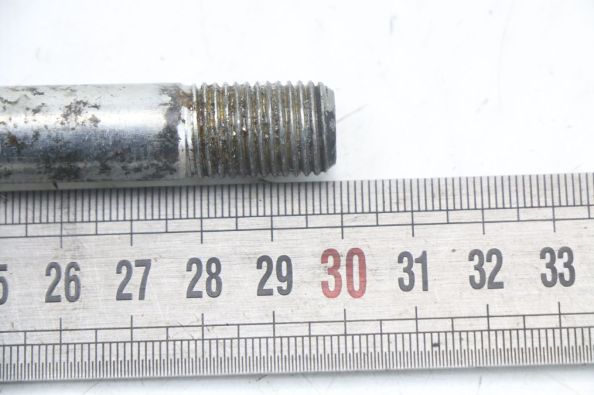 photo de AXE BRAS OSCILLANT SUZUKI GSX E 250 (1982 - 1983) - Zoom état d’usage