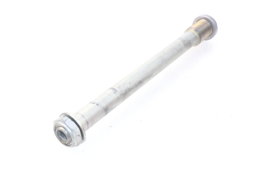 photo de AXE BRAS OSCILLANT SUZUKI GSX-R GSXR 600 (2001 - 2003) - Gros plan technique