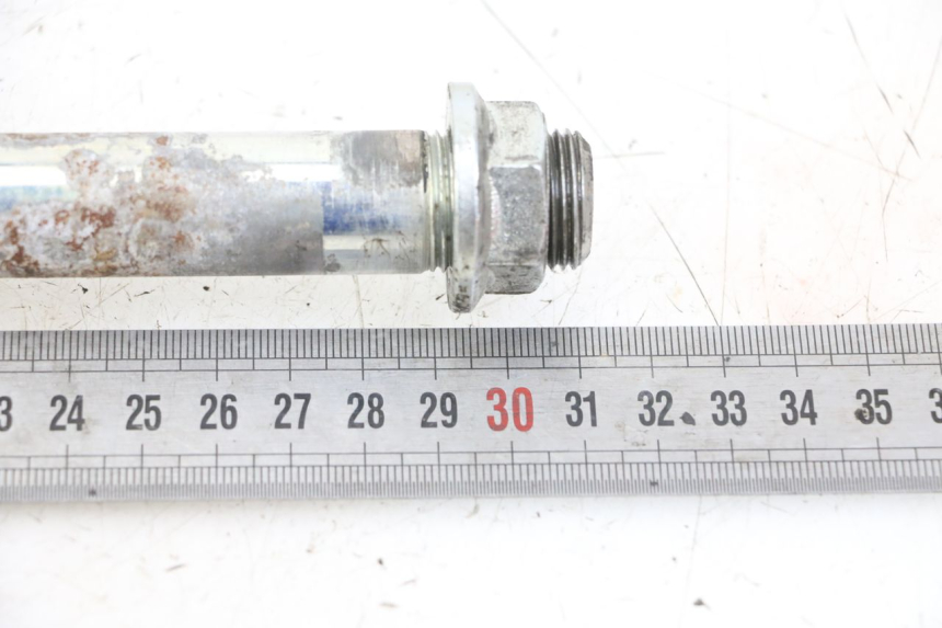 photo de AXE BRAS OSCILLANT KAWASAKI ZR7 ZR-7 S 750 (1999 - 2004) - Détail de la pièce