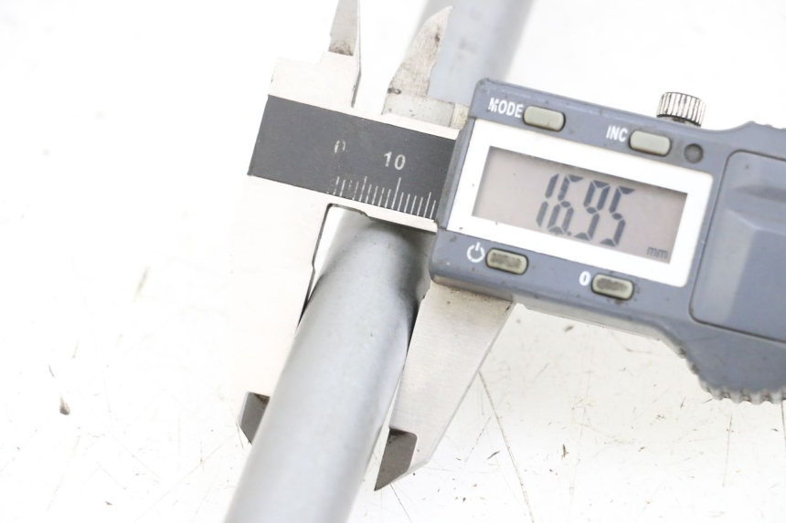 photo de AXE BRAS OSCILLANT KAWASAKI NINJA 400 (2018 - 2023) - Zoom état d’usage