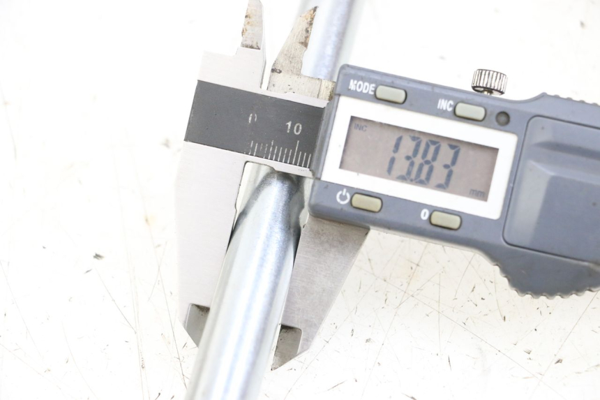 photo de AXE BRAS OSCILLANT ASTOR ORCAL 125 (2015 - 2017) - Détail de la pièce