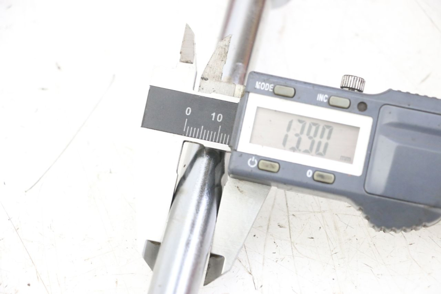 photo de AXE BRAS OSCILLANT REGAL RAPTOR RAXTER 2 125 (2007 - 2015) - Autre angle de vue