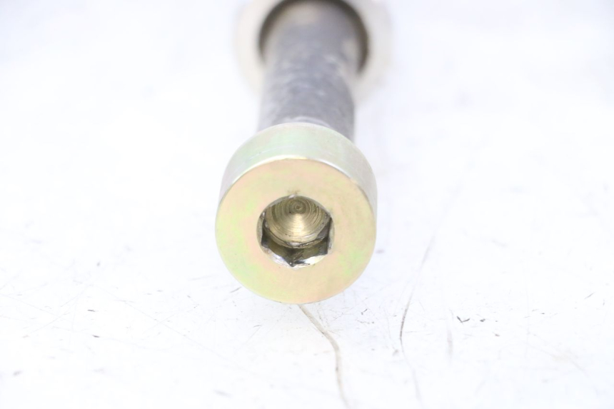 photo de AXE BRAS OSCILLANT TRIUMPH SPRINT 900 (1995 - 1998) - Points de fixation