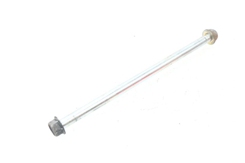 photo de AXE BRAS OSCILLANT YAMAHA SR 125 (1982 - 2003) - Gros plan technique