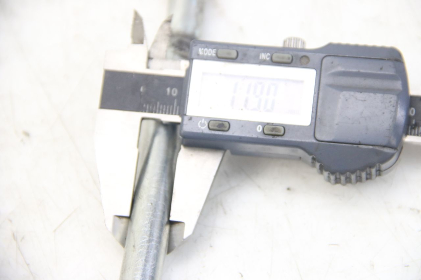 photo de AXE BRAS OSCILLANT YAMAHA SR 125 (1982 - 2003) - Autre angle de vue