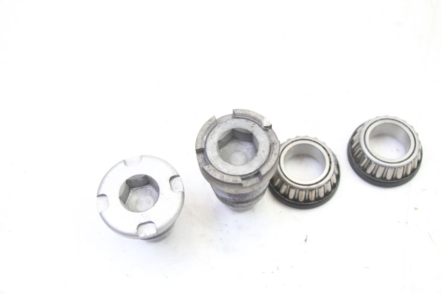 photo de AXE BRAS OSCILLANT HONDA ST PAN EUROPEAN 1300 (2002 - 2013) - Zoom état d’usage