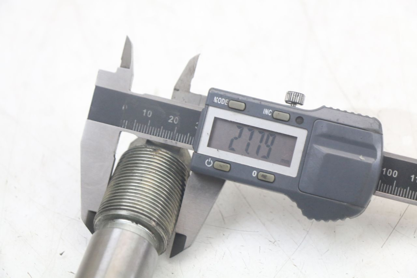 photo de AXE BRAS OSCILLANT SUZUKI SV N 650 (1999 - 2002) - Autre angle de vue