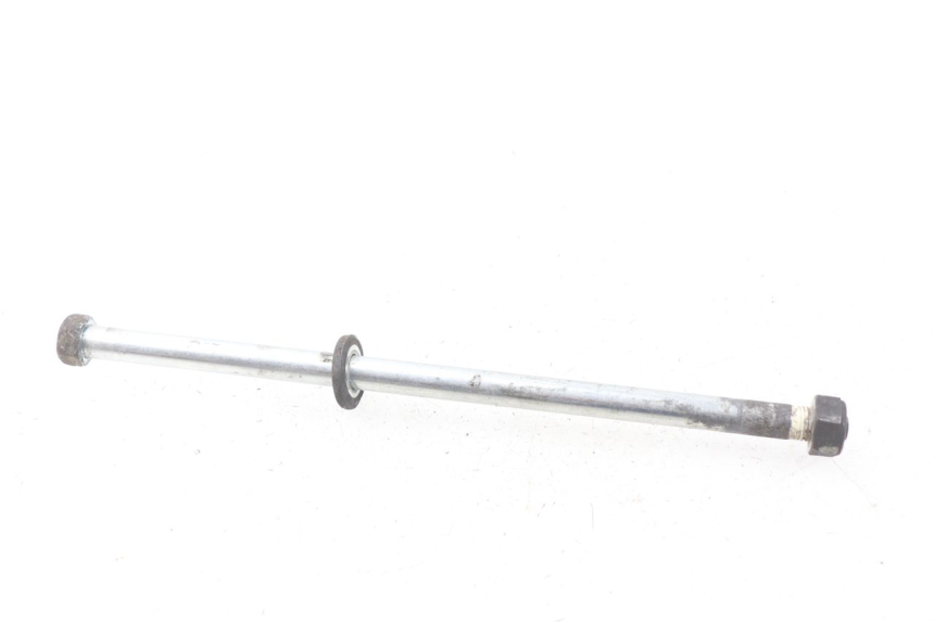 photo de AXE BRAS OSCILLANT YAMAHA TW 125 (1998 - 2002) - Gros plan technique