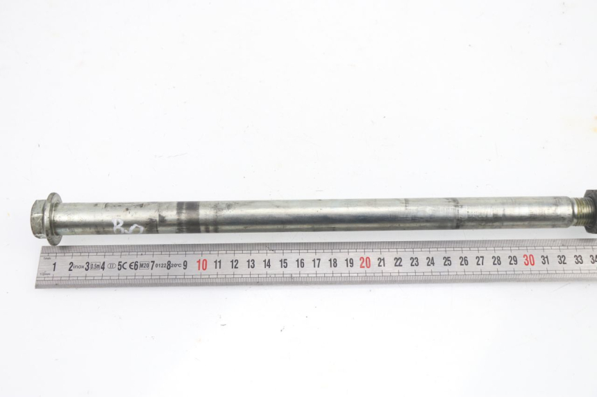 photo de AXE BRAS OSCILLANT HONDA VTR F FIRESTORM 1000 (1997 - 2001) - Gros plan technique