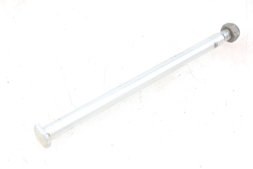 photo de AXE BRAS OSCILLANT YAMAHA XJN DIVERSION 600 (2000 - 2003) - Gros plan technique