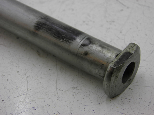 photo de AXE BRAS OSCILLANT YAMAHA FZS FAZER 1000 (2003 - 2005) - Zoom état d’usage