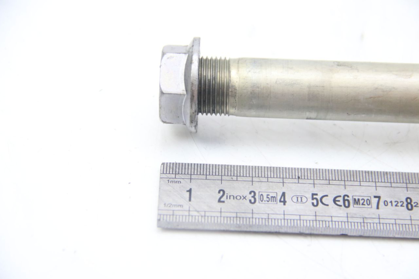 photo de AXE BRAS OSCILLANT KAWASAKI Z ABS 1000 (2014 - 2020) - Gros plan technique