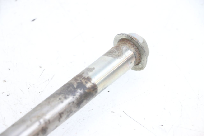 photo de AXE BRAS OSCILLANT KAWASAKI ZR 7 750 (1999 - 2004) - Gros plan technique