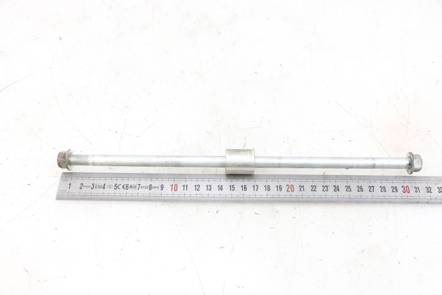 photo de AXE MOTEUR SUZUKI BURGMAN 650 (2013 - 2020) - Autre angle de vue