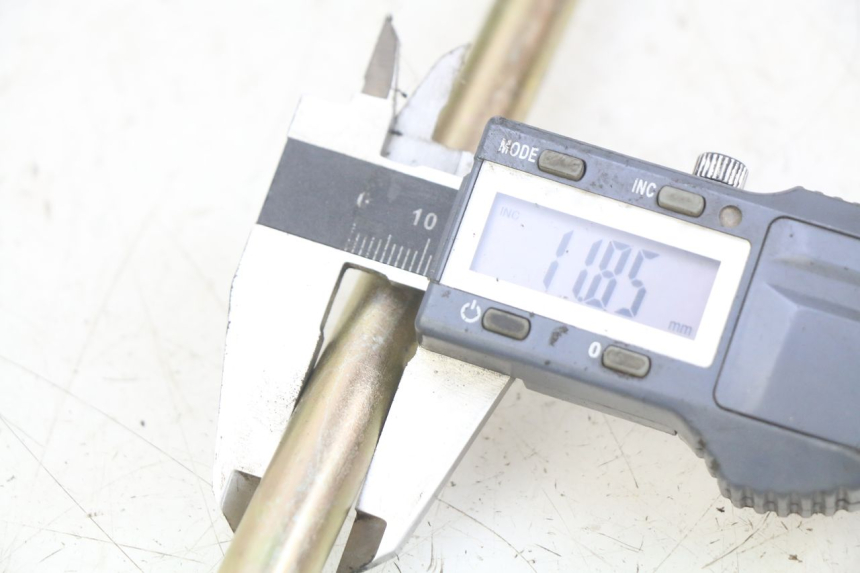 photo de AXE MOTEUR TGB CITY 2 50 (2009 - 2013) - Autre angle de vue