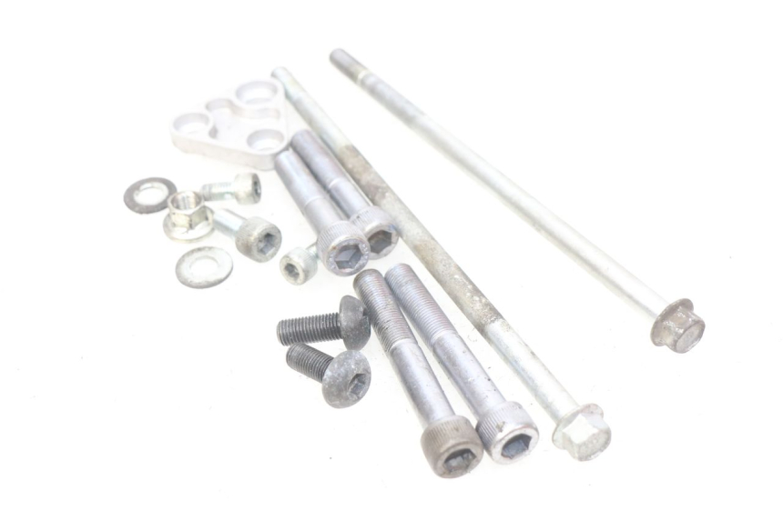 photo de AXE MOTEUR YAMAHA FJR ABS 1300 (2016 - 2020) - Détail de la pièce