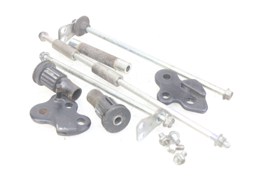 photo de AXE MOTEUR HONDA FJS SILVERWING SILVER WING 400 (2009 - 2016) - Détail de la pièce