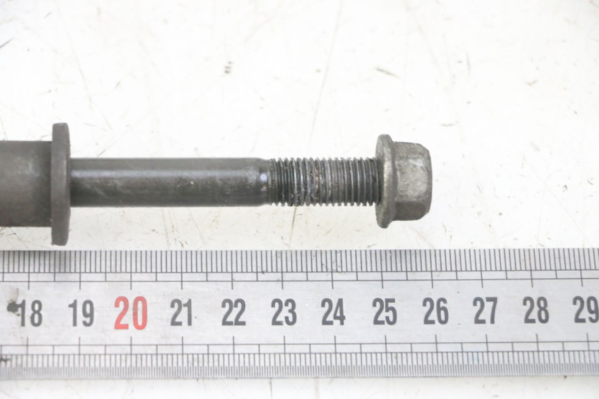 photo de AXE MOTEUR SUZUKI GS GSE 500 (2001 - 2003) - Gros plan technique