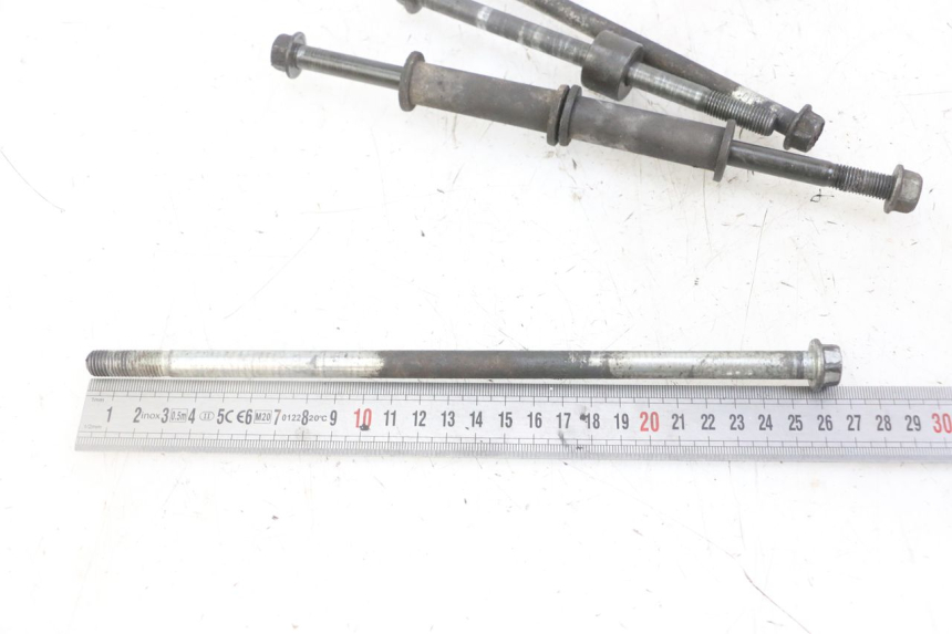 photo de AXE MOTEUR SUZUKI GS GSE 500 (2001 - 2003) - État de surface