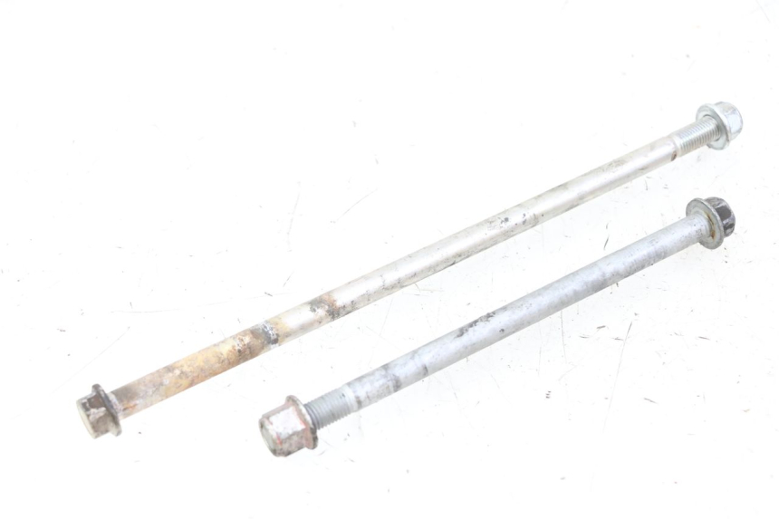 photo de AXE MOTEUR SUZUKI GSR 750 (2011 - 2017) - Vue principale