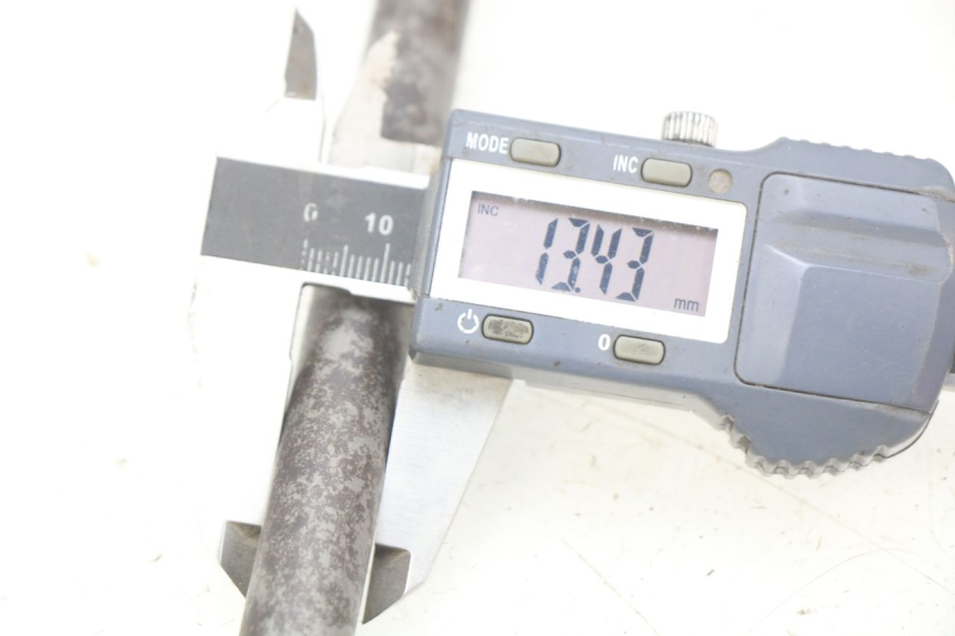 photo de AXE MOTEUR PIAGGIO MP3 LT 400 (2007 - 2012) - Détail de la pièce