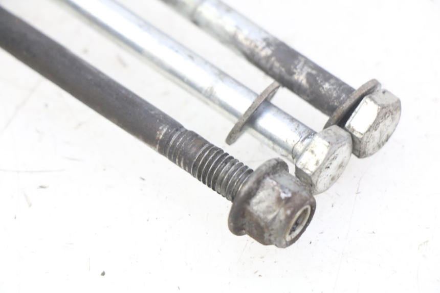 photo de AXE MOTEUR RIEJU MRT 50 (2009 - 2017) - Autre angle de vue