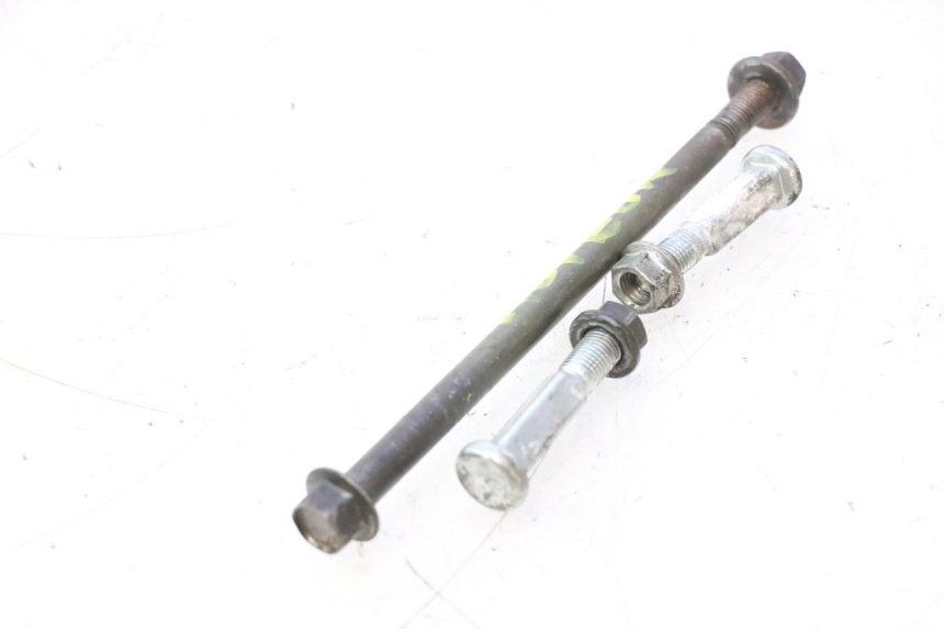 photo de AXE MOTEUR YAMAHA SLIDER 50 (1999 - 2004) - Gros plan technique