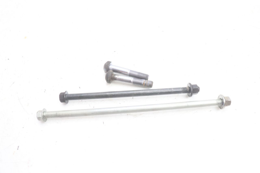 photo de AXE MOTEUR YAMAHA TDM ABS 900 (2002 - 2014) - Vue principale