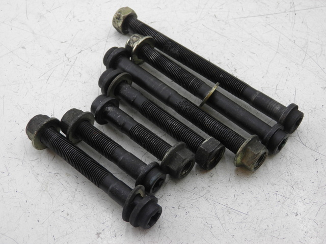 photo de AXE MOTEUR TRIUMPH TROPHY 1200 (1996 - 2003) - Vue principale