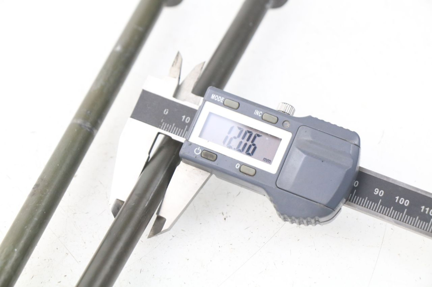 photo de AXE MOTEUR YAMAHA XP T-MAX TMAX ABS 500 (2004 - 2007) - Zoom état d’usage