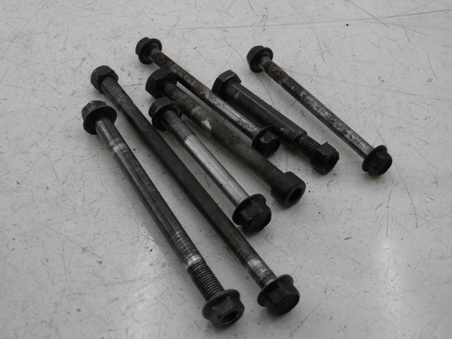 photo de AXE MOTEUR YAMAHA FZS FAZER 600 (1998 - 2001) - Vue principale