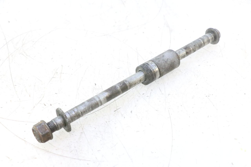 photo de AXE ROUE ARRIERE HONDA CB TWO FIFTY 250 (1991 - 2002) - Vue principale