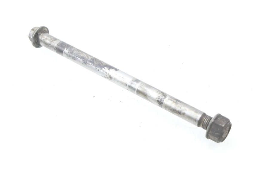 photo de AXE ROUE ARRIERE HONDA CG 125 (1996 - 1998) - Gros plan technique