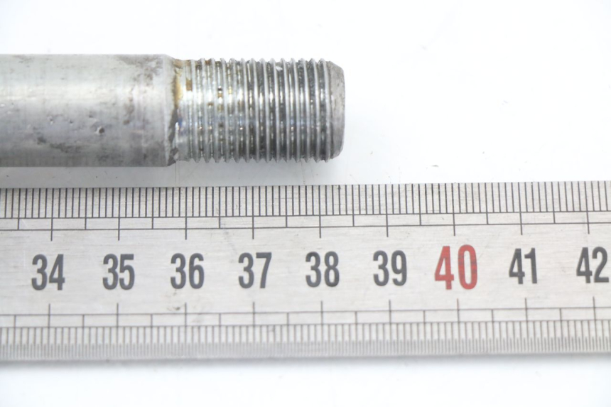 photo de AXE ROUE ARRIERE APRILIA CLASSIC 125 (1995 - 2001) - Autre angle de vue