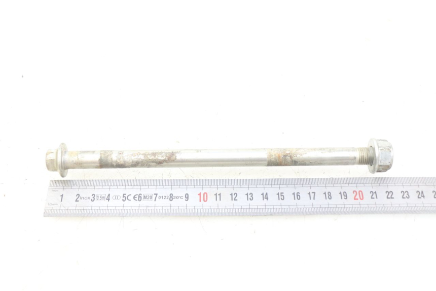 photo de AXE ROUE ARRIERE HONDA CRF CR-F 125 (2022 - 2023) - Autre angle de vue