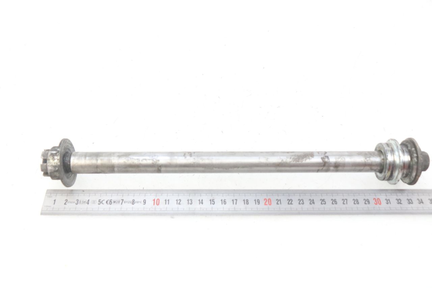 photo de AXE ROUE ARRIERE YAMAHA FJ 3CX 1200 (1986 - 1996) - Zoom état d’usage