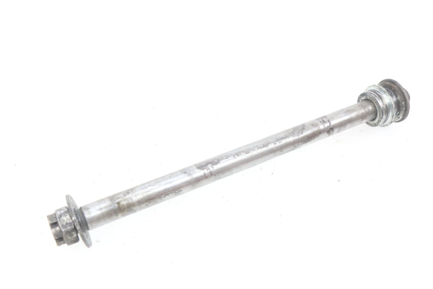 photo de AXE ROUE ARRIERE YAMAHA FJ 3CX 1200 (1986 - 1996) - Gros plan technique