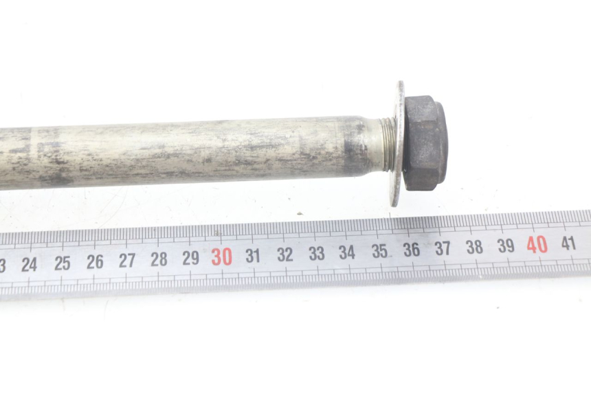 photo de AXE ROUE ARRIERE YAMAHA FJR ABS 1300 (2016 - 2020) - Zoom état d’usage