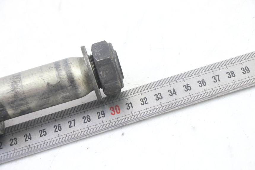 photo de AXE ROUE ARRIERE YAMAHA FZ6 FAZER S2 600 (2007 - 2011) - Autre angle de vue