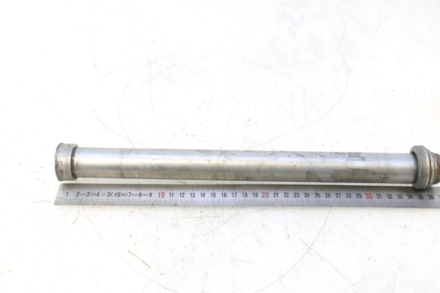 photo de AXE ROUE ARRIERE GILERA GP 800 (2007 - 2013) - Vue produit