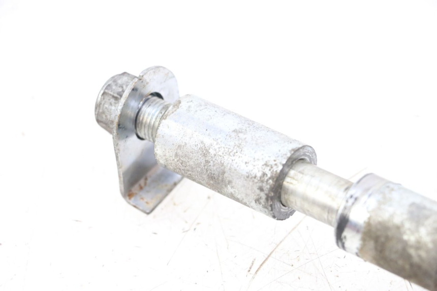 photo de AXE ROUE ARRIERE JINLUN JL HIGHLANDER 125 (2007 - 2015) - Points de fixation