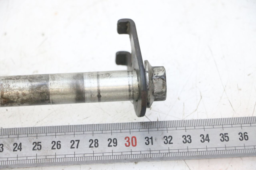 photo de AXE ROUE ARRIERE MAG POWER R-STREET 50 (2016 - 2025) - Zoom état d’usage