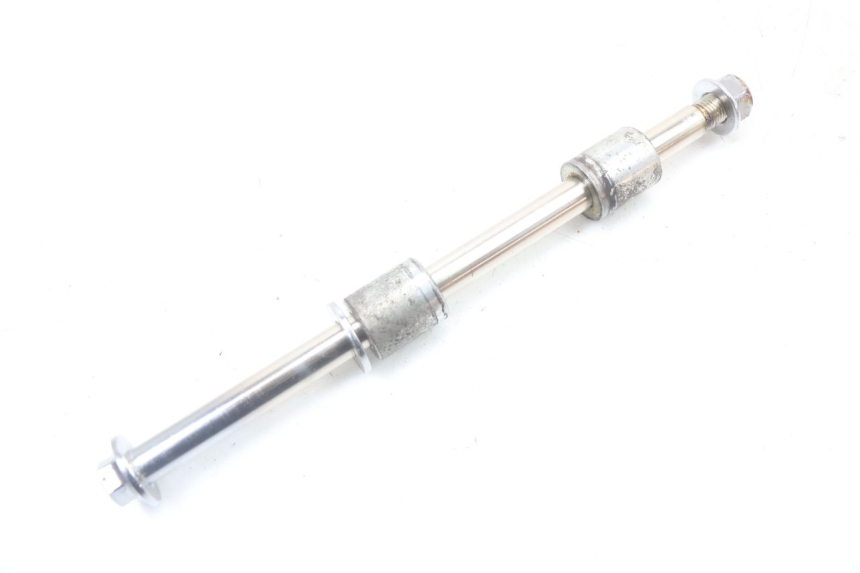 photo de AXE ROUE ARRIERE REGAL RAPTOR SPYDER 125 (2010 - 2018) - Vue principale