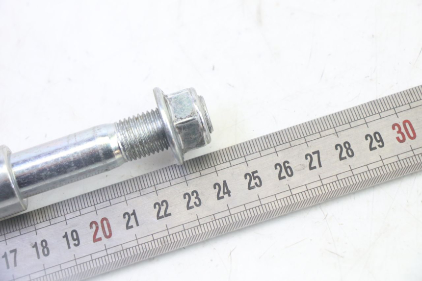 photo de AXE ROUE ARRIERE APOLLO RFZ 125 - Autre angle de vue