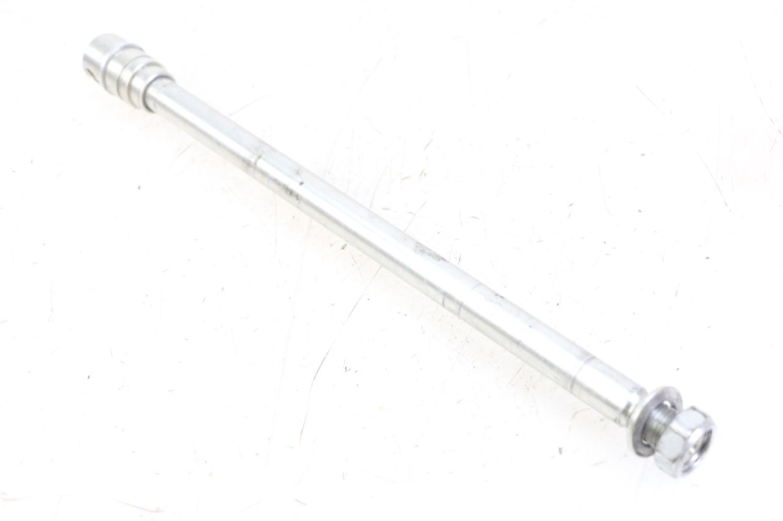 photo de AXE ROUE ARRIERE ROYAL ENFIELD HYMALAYAN 410 (2016 - 2023) - Vue principale