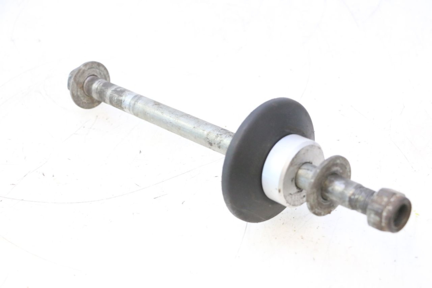 photo de AXE ROUE ARRIERE MZ RT 125 (2000 - 2008) - Détail de la pièce