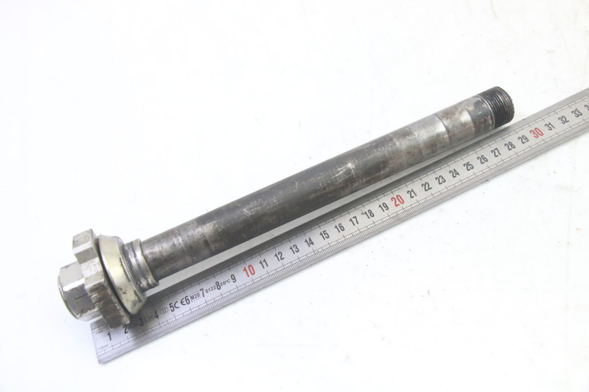 photo de AXE ROUE ARRIERE KTM SUPERENDURO R 950 (2005 - 2009) - Zoom état d’usage