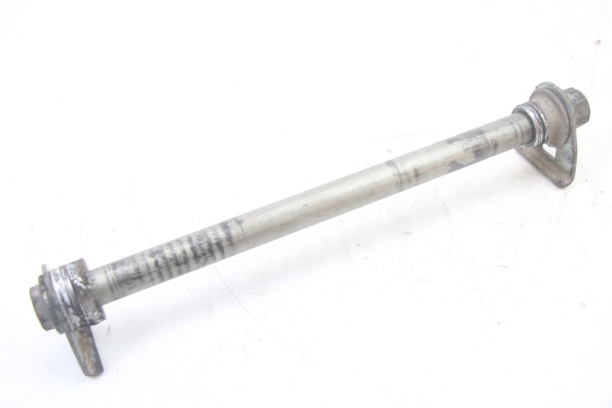 photo de AXE ROUE ARRIERE SUZUKI GSF S BANDIT 600 (2000 - 2004) - Vue principale