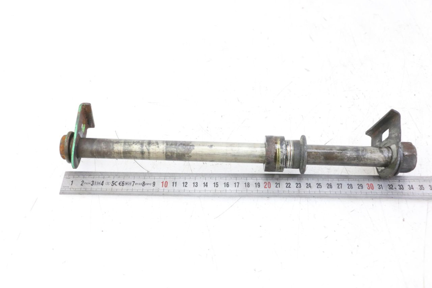 photo de AXE ROUE ARRIERE SUZUKI GSX F GSXF 650 (2007 - 2015) - Autre angle de vue