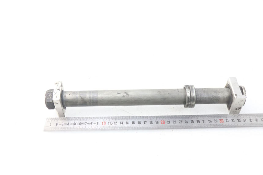 photo de AXE ROUE ARRIERE YAMAHA TDM ABS 900 (2002 - 2014) - Zoom état d’usage